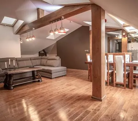 Apartment Ainak